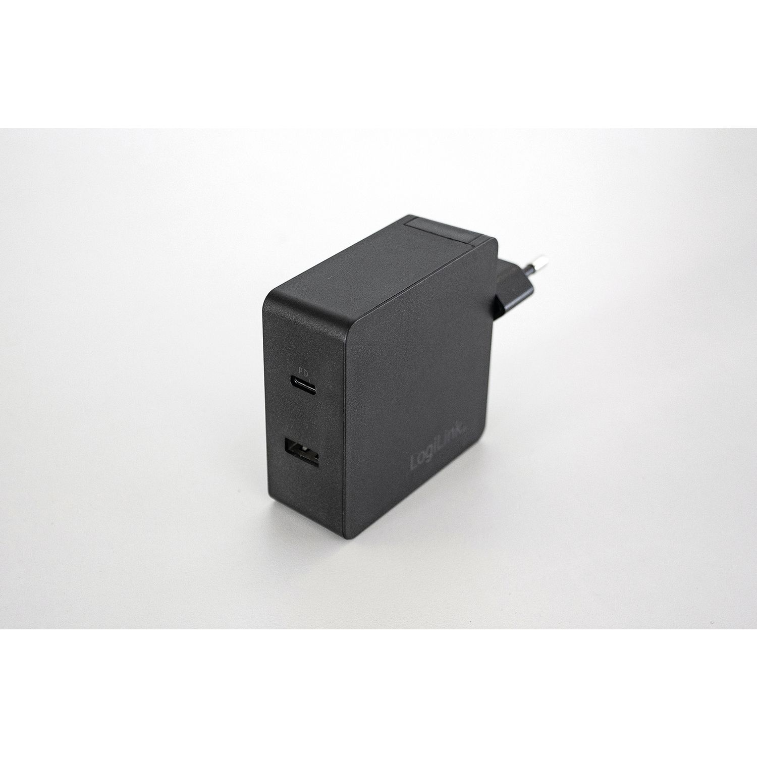 FUENTE DE ALIMENTACIÓN DE 65 W