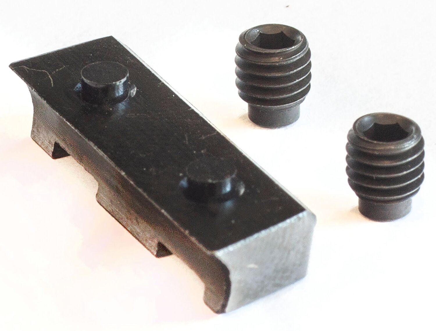CABEZAL DE FRESA CON 2 TORNILLOS ARUNDA