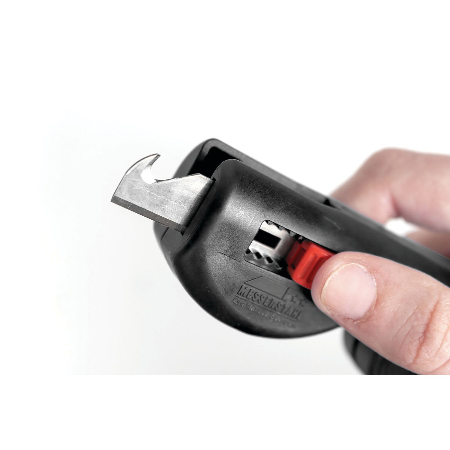 399906-a2