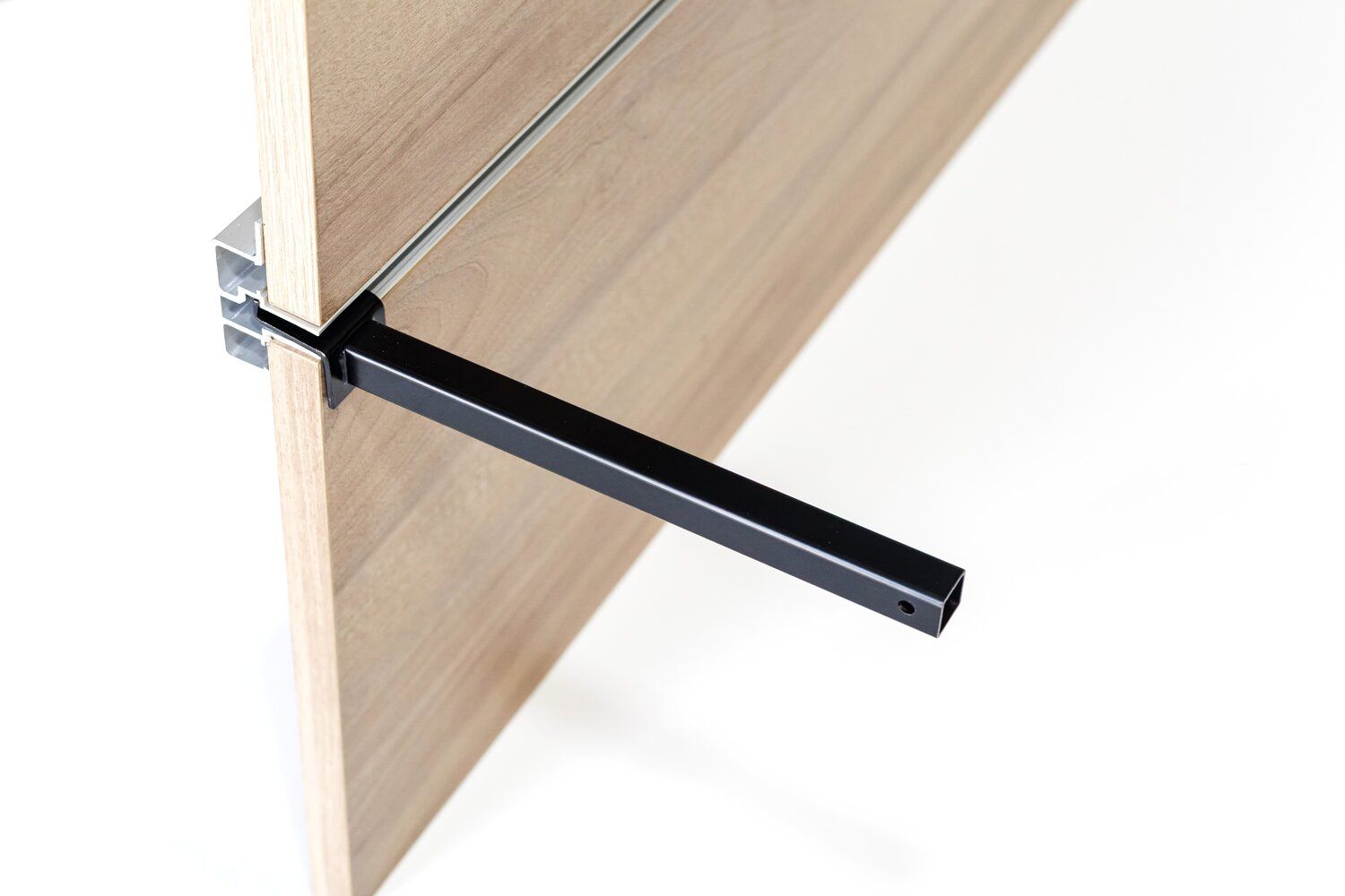 Soporte invisible para estantería de mad